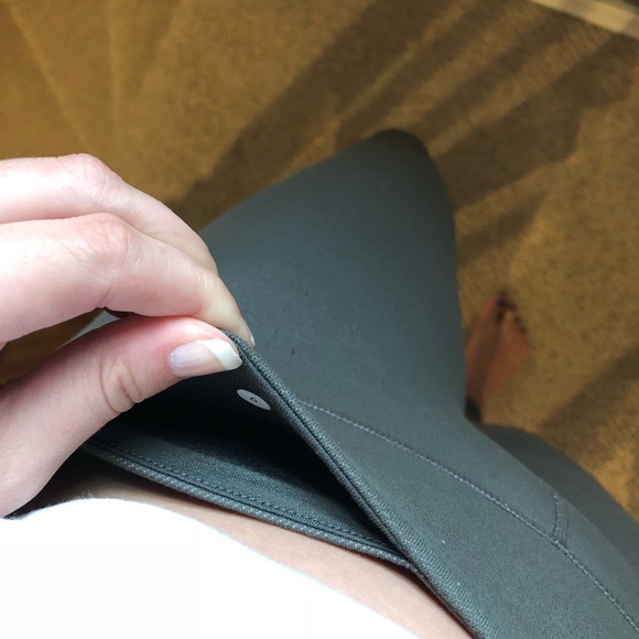 Lululemon Wunder Under size 6 - Picture 8 of 8